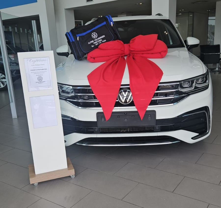 Dealer to customer vehicle handover